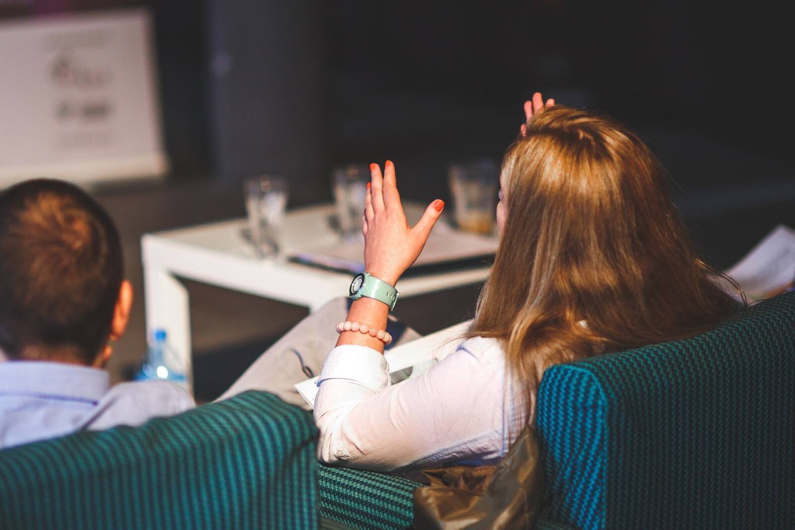 Eventos para mejorar la relación entre empleados y directivos: construyendo puentes